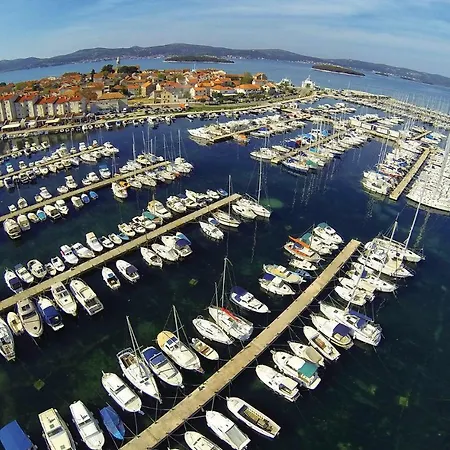 Two-bedroom In Biograd Apartman *